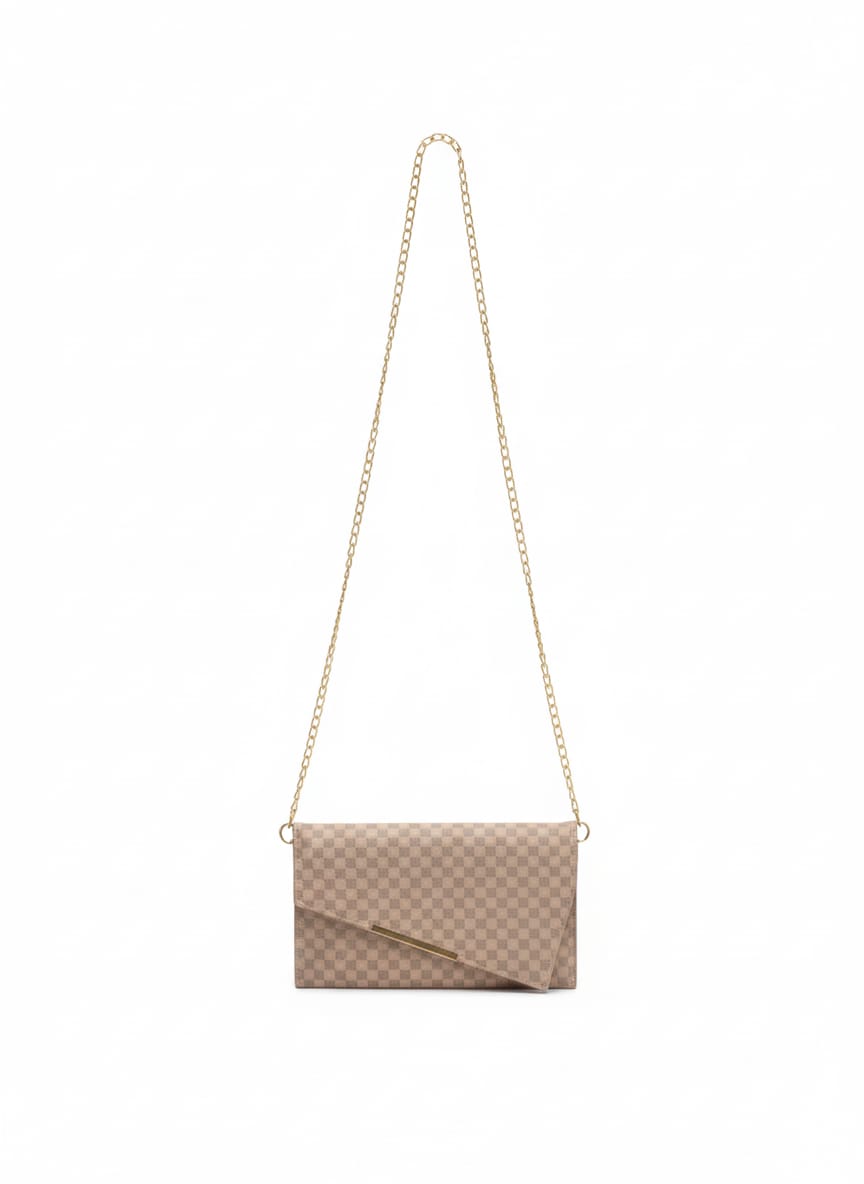 To-Go Clutch in Cafe Satin